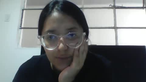 sweetyypeach online show from 02-13-25, 05:22