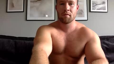 Snapshot of swekingxx chatting on 09-09-25, 11:54 swekingxx online show from 09-09-25, 11:54