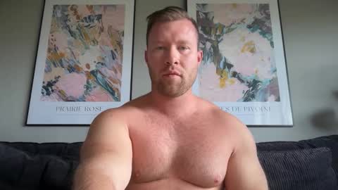 Snapshot of swekingxx chatting on 05-26-26, 08:32 swekingxx online show from 05-26-26, 08:32