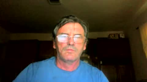 Snapshot of swergiu333 chatting on 05-26-26, 04:52 Raymond online show from 05-26-26, 04:52