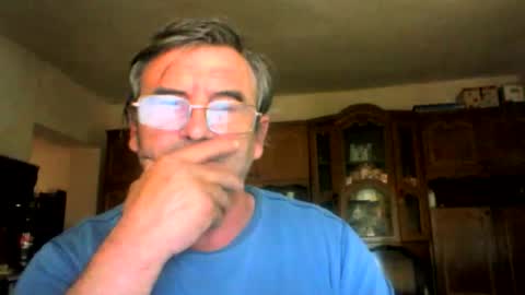 Snapshot of swergiu333 chatting on 06-03-26, 06:38 Raymond online show from 06-03-26, 06:38