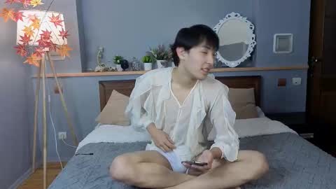 Snapshot of swiftpocket1 chatting on 11-26-25, 09:43 Gleb online show from 11-26-25, 09:43