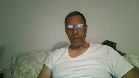 swimmerbod2495 online show from 02-18-26, 06:53