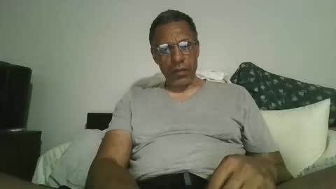 Snapshot of swimmerbod2495 chatting on 05-02-26, 06:07 swimmerbod2495 online show from 05-02-26, 06:07