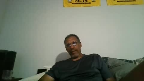 Snapshot of swimmerbod2495 chatting on 07-08-26, 02:38 swimmerbod2495 online show from 07-08-26, 02:38