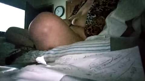 swollenclitneedsdad online show from 10-04-25, 07:17