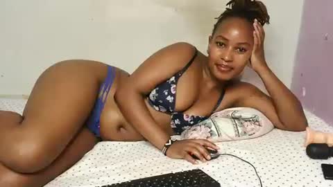 Snapshot of swt_bby chatting on 05-02-26, 10:20 swt_bby online show from 05-02-26, 10:20