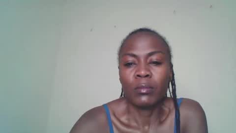 Snapshot of swtebony1 chatting on 05-01-26, 10:58 ALICIA online show from 05-01-26, 10:58
