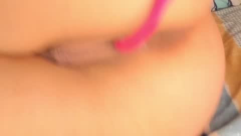 Snapshot of swtt_lilly chatting on 01-16-25, 11:06 Lilly online show from 01-16-25, 11:06
