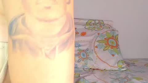 Snapshot of swtt_lilly chatting on 03-06-25, 11:53 Lilly online show from 03-06-25, 11:53