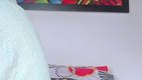 Snapshot of swtt_lilly chatting on 10-10-25, 07:35 Lilly online show from 10-10-25, 07:35