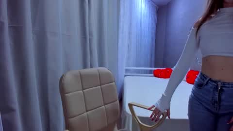 Ana online show from 12-20-24, 02:19