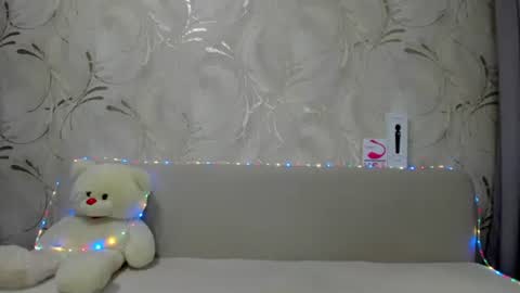 Ana online show from 02-06-25, 12:22