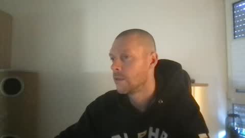 Snapshot of sx1904 chatting on 02-18-25, 02:49 sx1904 online show from 02-18-25, 02:49