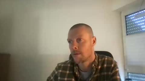 Snapshot of sx1904 chatting on 03-04-25, 02:53 sx1904 online show from 03-04-25, 02:53