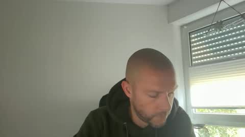 Snapshot of sx1904 chatting on 09-23-25, 08:06 sx1904 online show from 09-23-25, 08:06