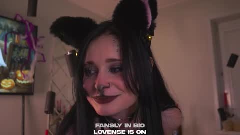 Sophie online show from 10-29-25, 11:23