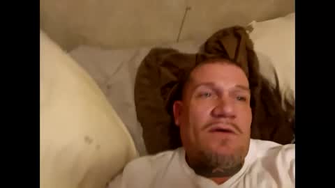 Snapshot of sydeswype7 chatting on 12-17-25, 11:33 sydeswype7 online show from 12-17-25, 11:33