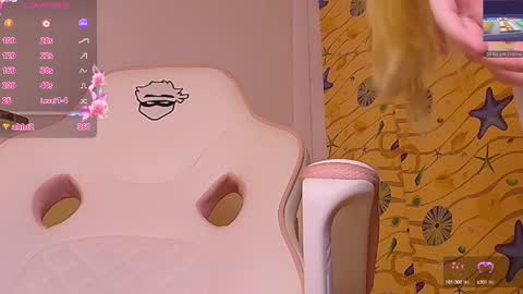Snapshot of sydney_max chatting on 12-17-24, 05:40 Milena online show from 12-17-24, 05:40