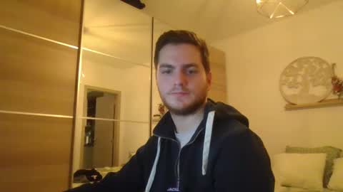 syl092 online show from 12-16-24, 04:16