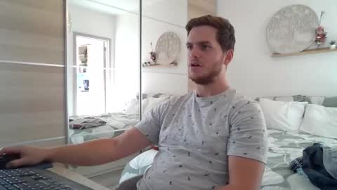 syl092 online show from 09-11-25, 03:56