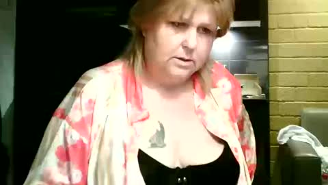 Snapshot of sylviastar47 chatting on 03-12-26, 09:10 Sylviastar47 online show from 03-12-26, 09:10