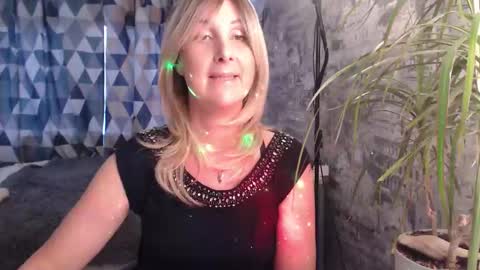 Sylvia online show from 02-11-26, 07:57