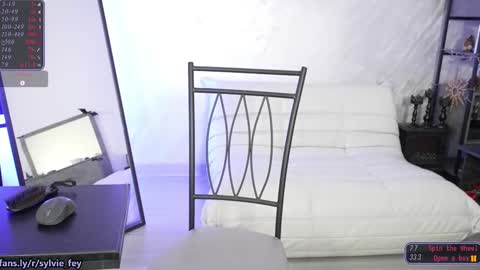 Sylvie online show from 02-07-26, 02:26