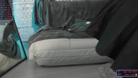 Sylvie online show from 03-17-26, 02:27