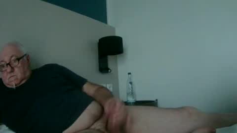 Snapshot of synek65 chatting on 01-17-25, 03:43 synek65 online show from 01-17-25, 03:43