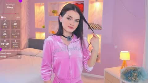 Eva online show from 11-26-25, 07:04