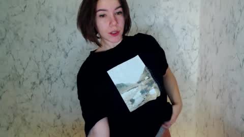 SyrenDixon online show from 11-26-25, 09:49