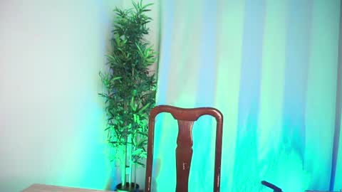 Snapshot of t0ny_wylie chatting on 06-18-26, 11:47 t0ny_wylie online show from 06-18-26, 11:47