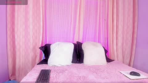 Snapshot of t4mmy_ chatting on 06-12-26, 04:22 t4mmy_ online show from 06-12-26, 04:22