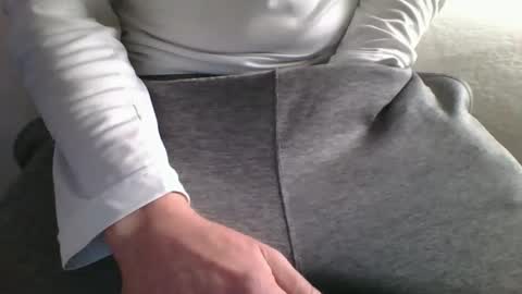 t8xxx3 online show from 03-07-25, 04:22