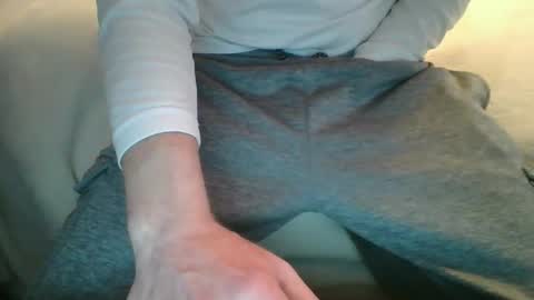 t8xxx3 online show from 03-09-25, 01:26