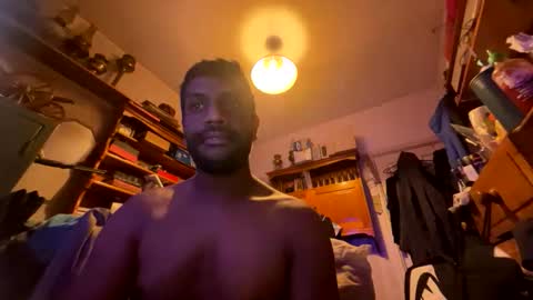 t_bagggg_ya2022 online show from 05-24-26, 12:37