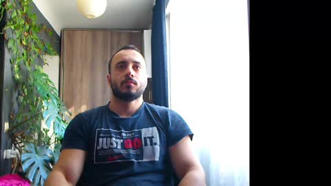 Huracane online show from 02-27-25, 06:07