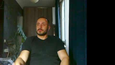 Huracane online show from 04-21-26, 03:28