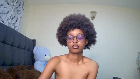 Snapshot of t_okyo chatting on 12-22-24, 10:06 TOKYO online show from 12-22-24, 10:06