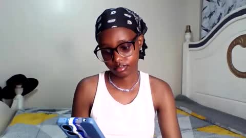 Snapshot of t_okyo chatting on 09-24-25, 05:05 TOKYO online show from 09-24-25, 05:05