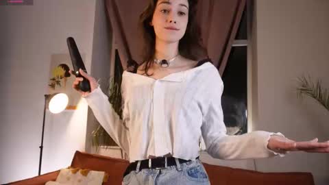 Snapshot of t_tragedienne chatting on 11-11-25, 01:55 Heeey im Helena3 -- fav555100333 -- pvts only premium and after my public show 3 online show from 11-11-25, 01:55