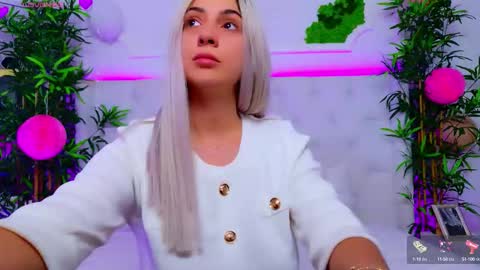 Snapshot of taahiraarabian chatting on 09-19-25, 12:28 Arianna online show from 09-19-25, 12:28