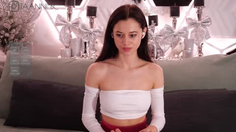 Snapshot of taanni_bc chatting on 01-28-25, 07:32 TAANNI online show from 01-28-25, 07:32