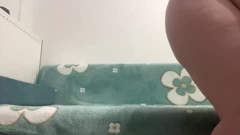 Alice online show from 04-21-26, 01:42