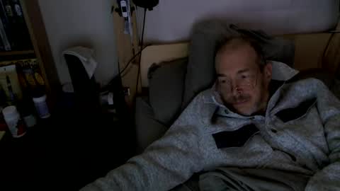 Snapshot of tad58pole chatting on 01-19-25, 06:53 Tad Pole online show from 01-19-25, 06:53