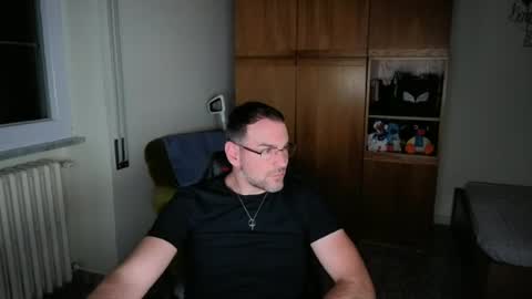 Snapshot of taf1989 chatting on 06-11-26, 10:52 taf1989 online show from 06-11-26, 10:52
