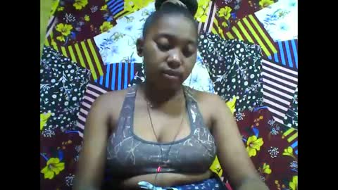 Snapshot of tahiriniah chatting on 02-06-26, 07:23 tahiriniah online show from 02-06-26, 07:23