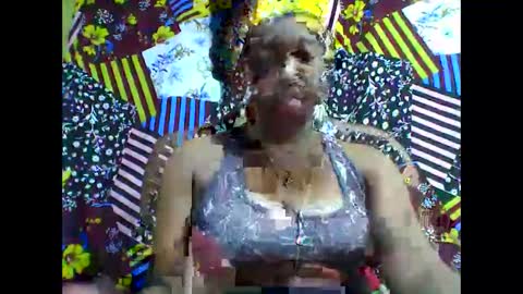 Snapshot of tahiriniah chatting on 02-15-26, 07:54 tahiriniah online show from 02-15-26, 07:54