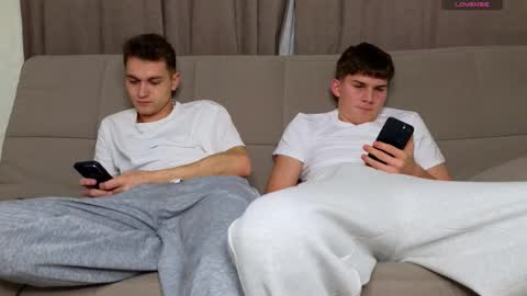 Alex online show from 12-15-25, 06:34